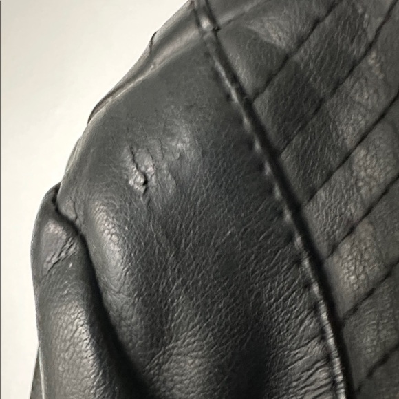 Express Women's Sleek Black Leather moto Jacket - Picture 8 of 9